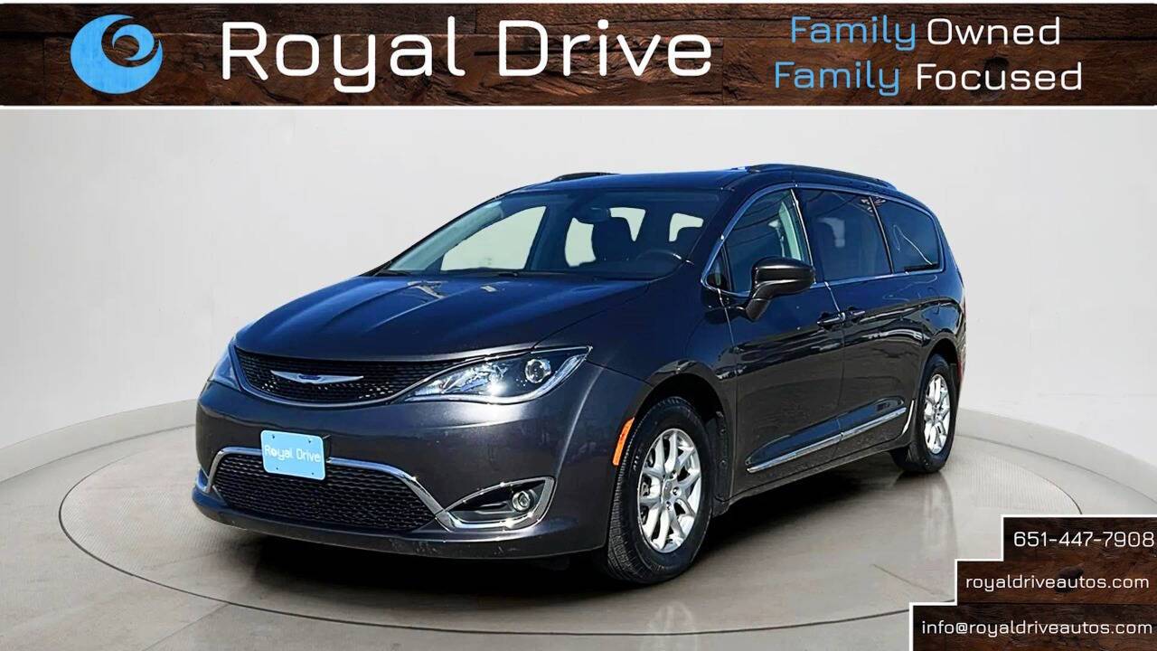 2020 Chrysler Pacifica Touring L — Minivan — 60,587 mi — Newport, MN