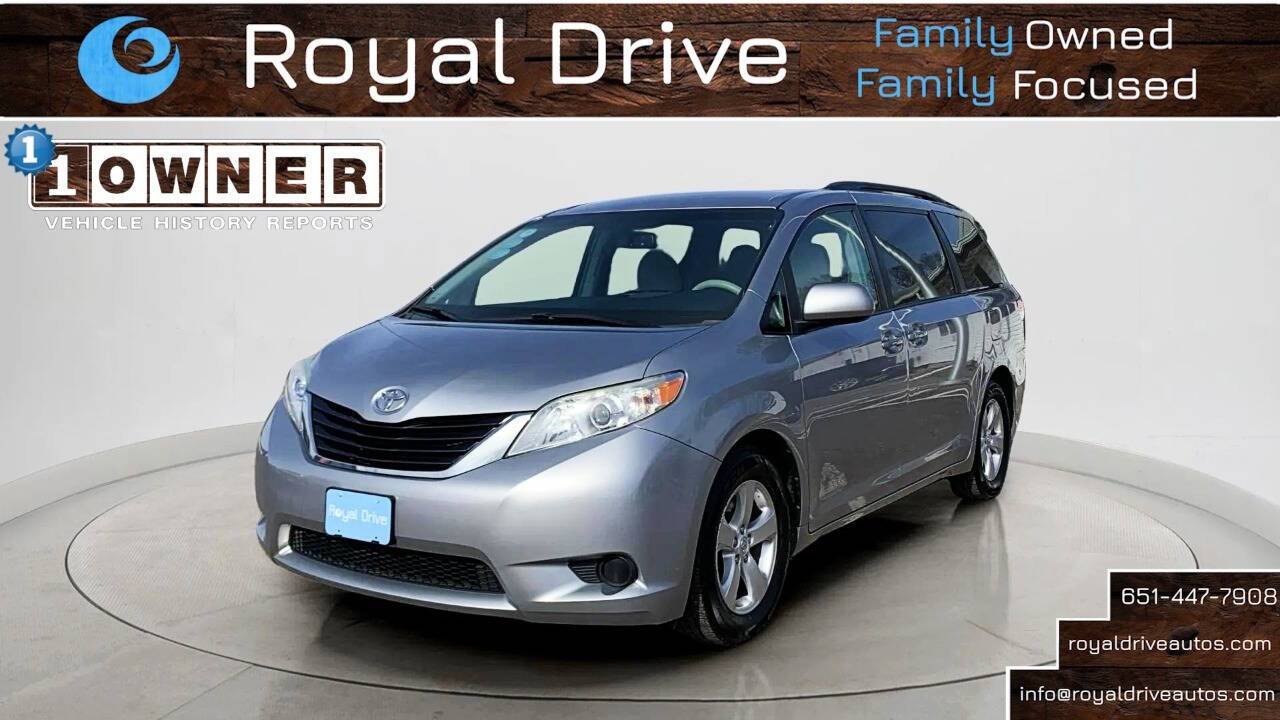 2014 Toyota Sienna LE — Minivan — 104,469 mi — Newport, MN