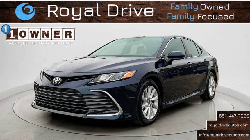 2021 Toyota Camry LE — Sedan — 29,536 mi — Newport, MN