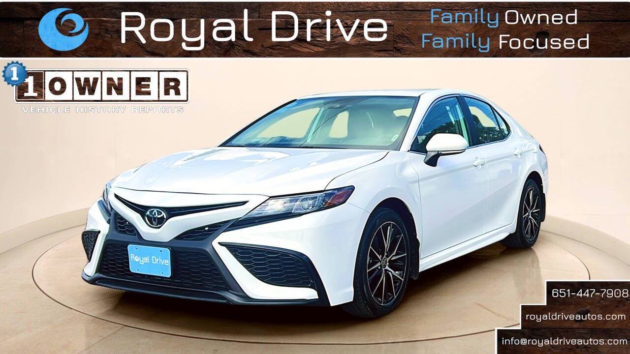 2024 Toyota Camry SE Nightshade — Sedan — 17,767 mi — NEWPORT, MN