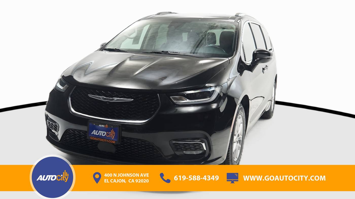 2021 Chrysler Pacifica Touring L — Minivan — 70,176 mi — El Cajon, CA