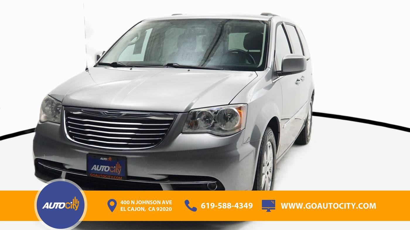 2014 Chrysler Town & Country Touring — Minivan — 74,784 mi — El Cajon, CA