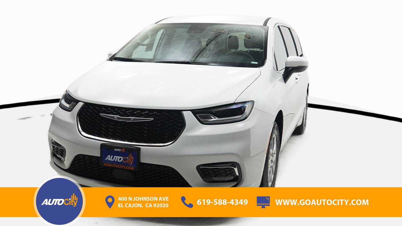 2023 Chrysler Pacifica Touring L — Minivan — 72,088 mi — El Cajon, CA