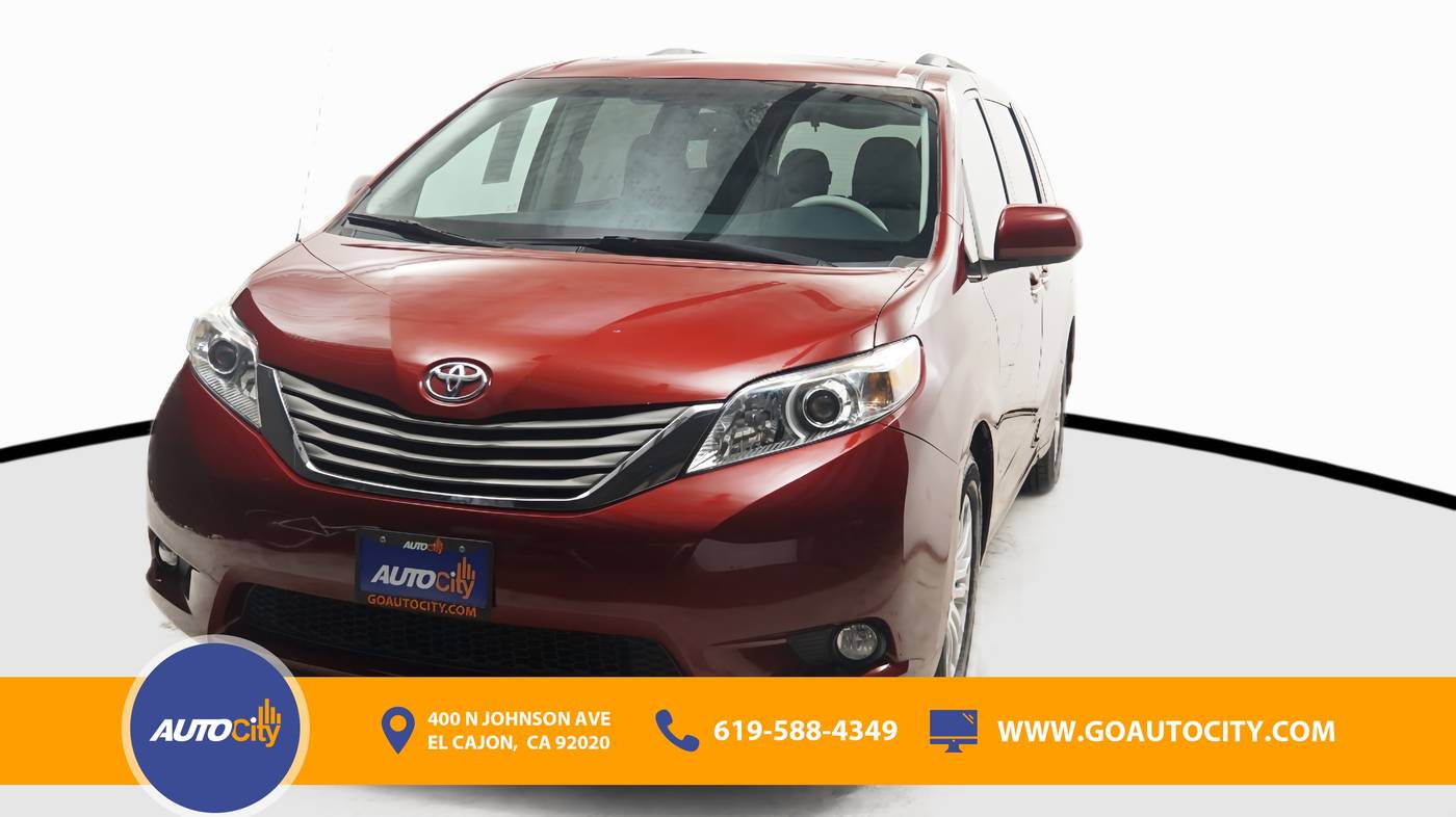 2013 Toyota Sienna XLE — Minivan — 96,871 mi — El Cajon, CA