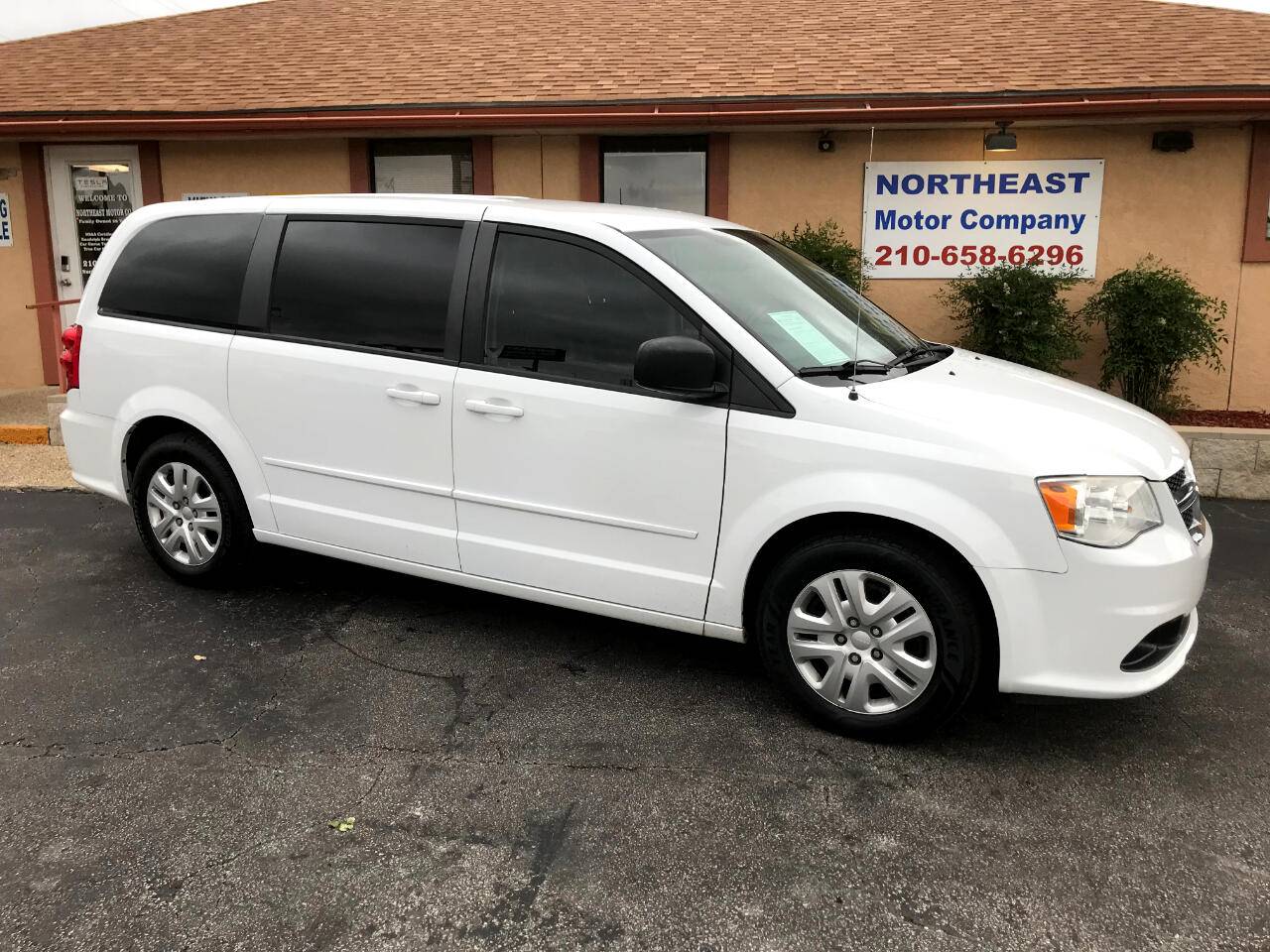 2017 Dodge Grand Caravan SE — Minivan — 99,915 mi — Universal City, TX