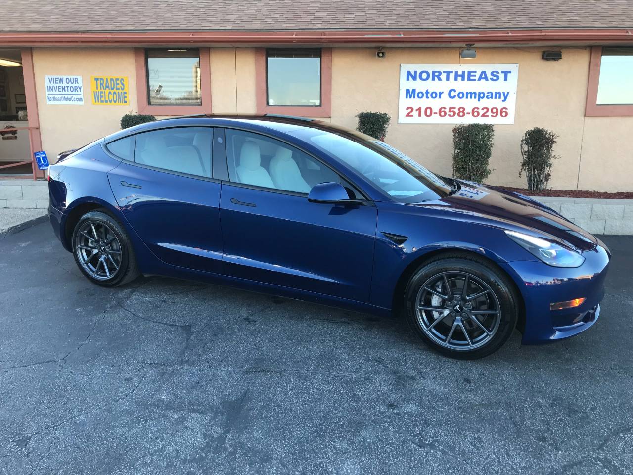 2021 Tesla Model 3 Standard Range Plus — Sedan — 27,962 mi — Universal City, TX
