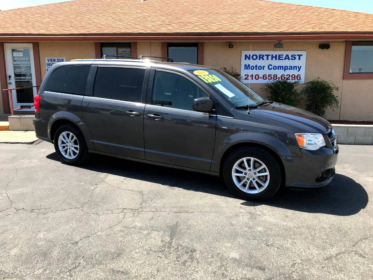 2019 Dodge Grand Caravan SXT — Minivan — 110,096 mi — Universal City, TX