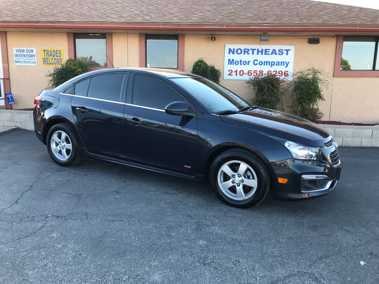 2016 Chevrolet Cruze Limited 1LT — Sedan — 106,684 mi — Universal City, TX