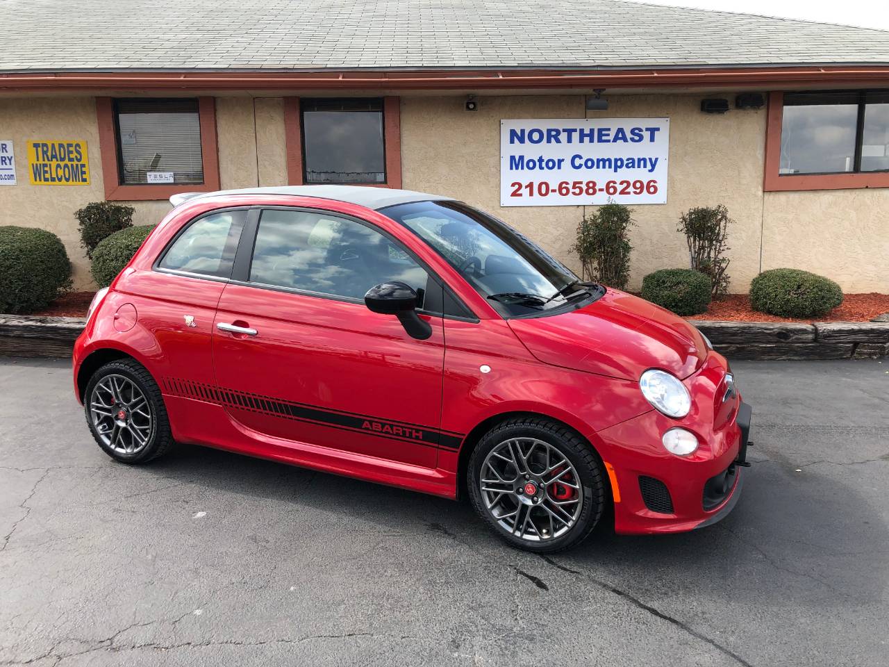 2015 FIAT 500 Abarth — Convertible — 28,340 mi — Universal City, TX