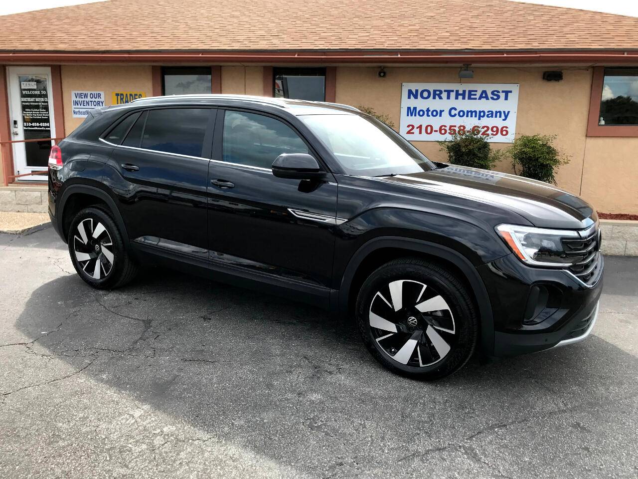 2024 Volkswagen Atlas Cross Sport SE with Technology — SUV — 13,028 mi — Universal City, TX