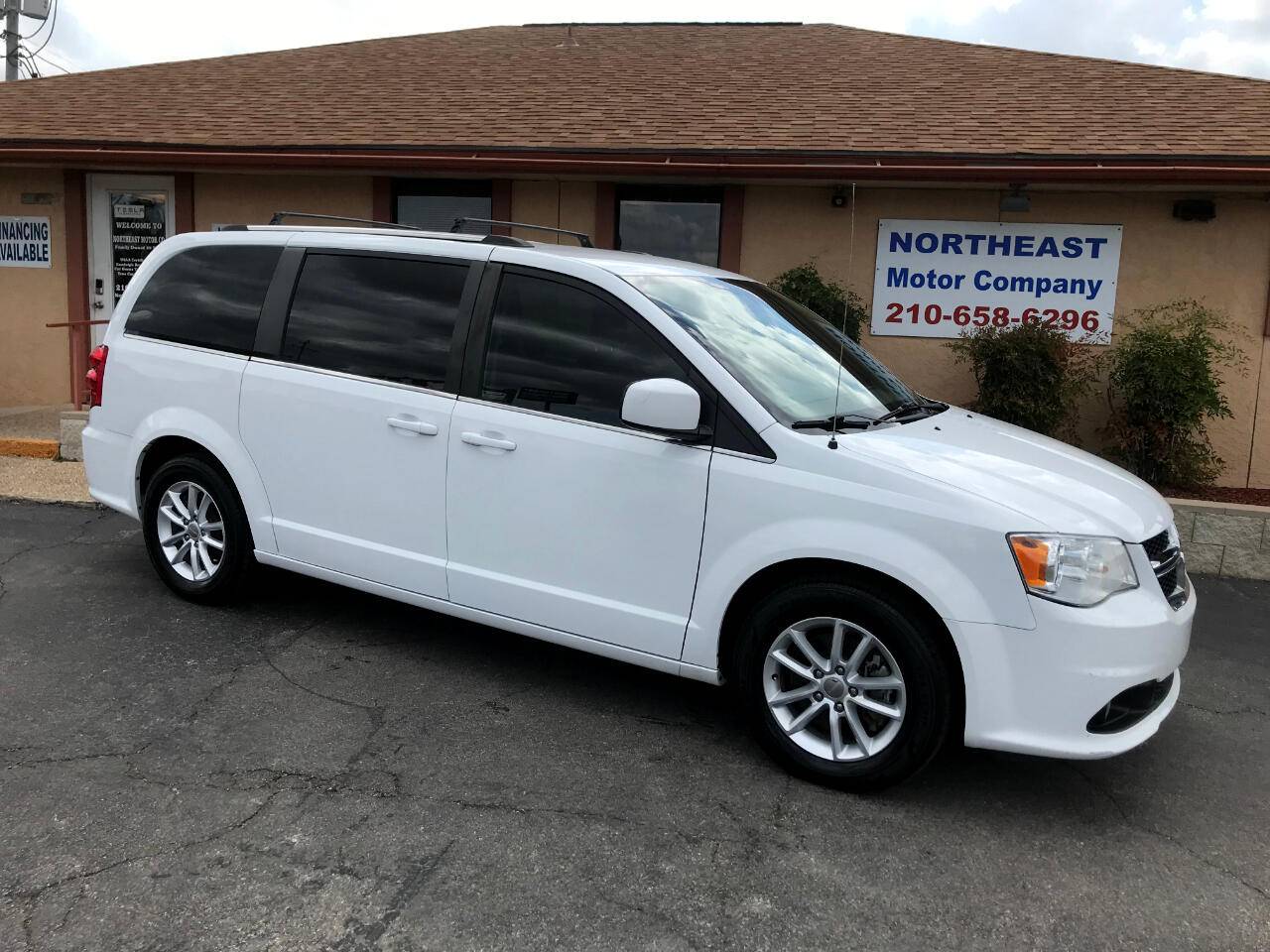 2020 Dodge Grand Caravan SXT — Minivan — 111,587 mi — Universal City, TX