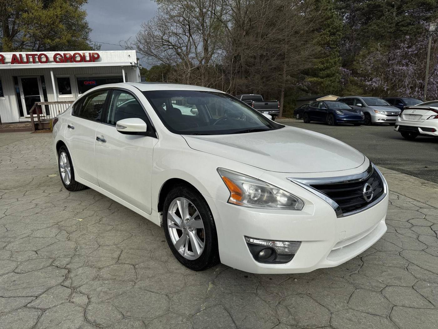 2014 Nissan Altima 2.5 SV — Sedan — 101,070 mi — Durham, NC