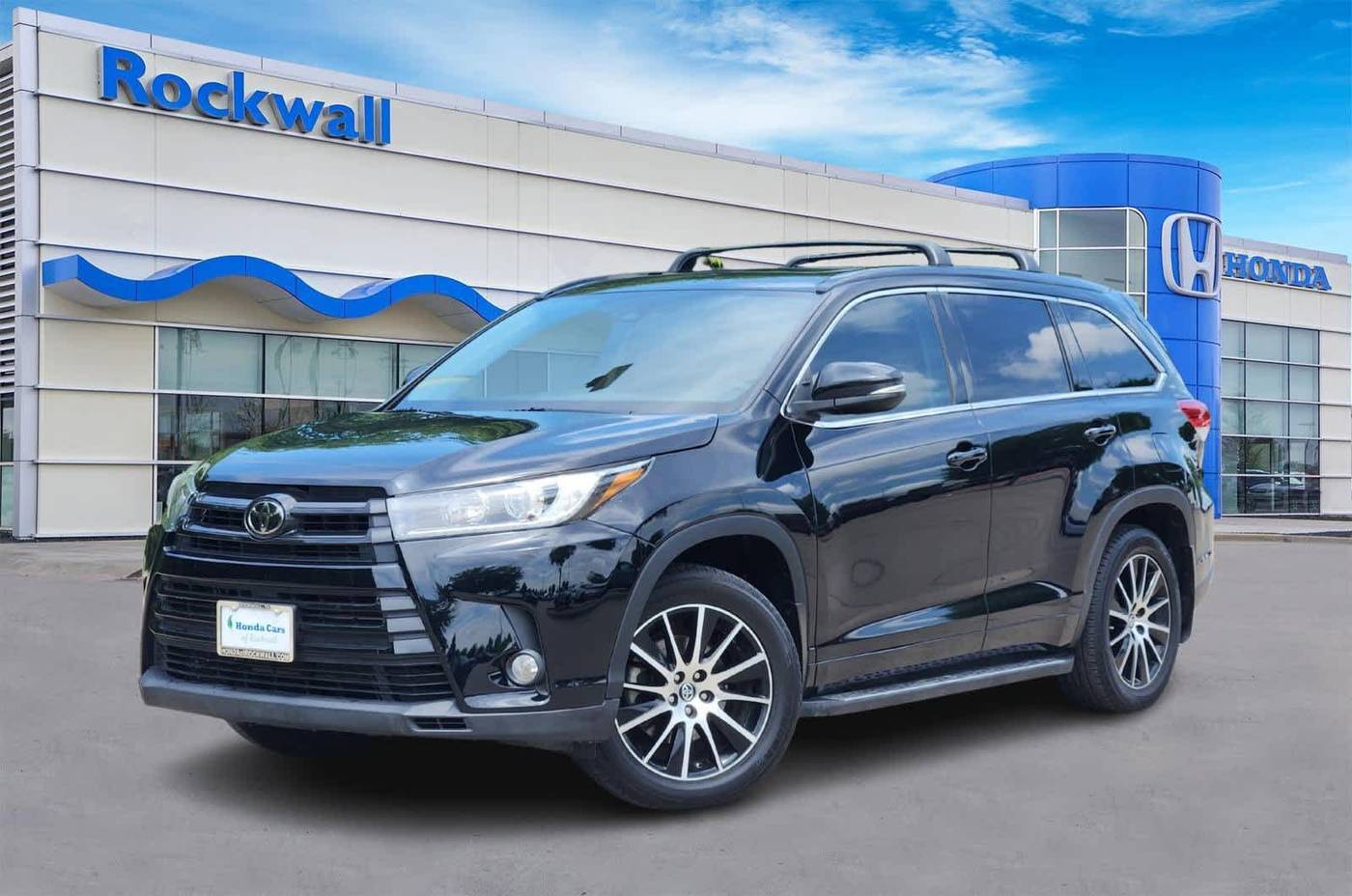 2018 Toyota Highlander SE V6 — SUV — 105,311 mi — Rockwall, TX