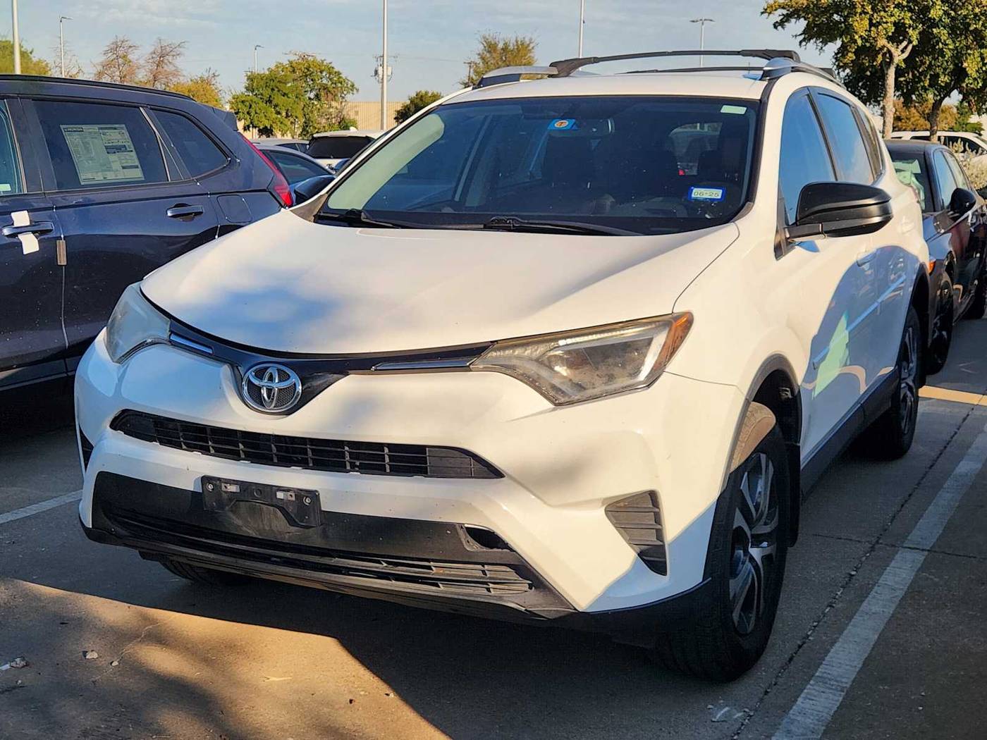 2016 Toyota RAV4 LE — SUV — 97,084 mi — Rockwall, TX