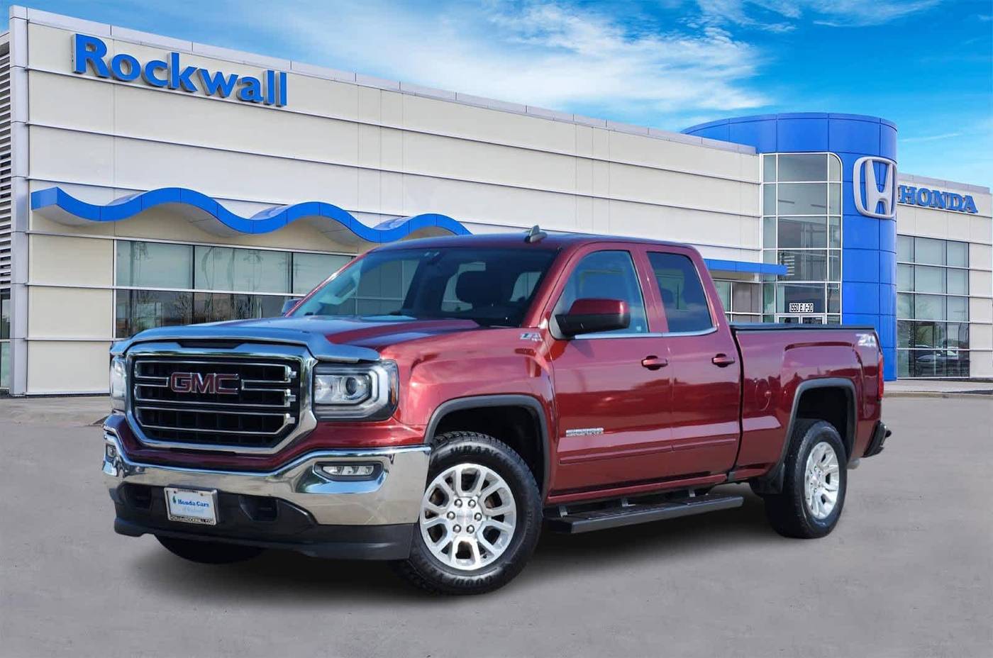 2016 GMC Sierra 1500 SLE — Pickup Truck — 145,088 mi — Rockwall, TX