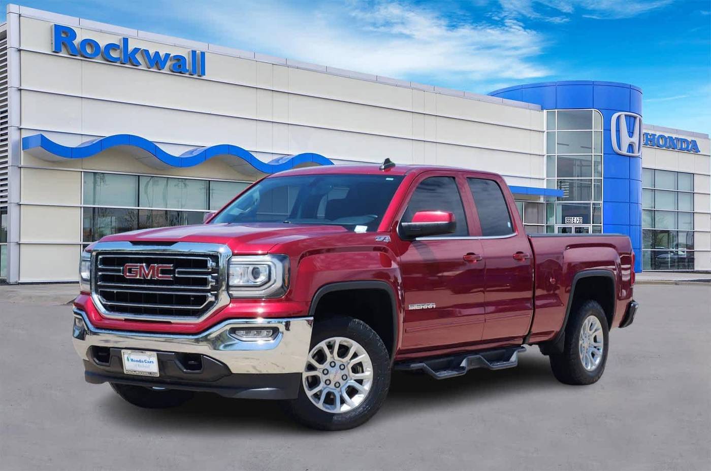 2018 GMC Sierra 1500 SLE — Pickup Truck — 87,486 mi — Rockwall, TX