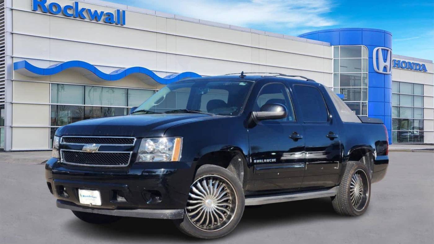 2011 Chevrolet Avalanche LS — Pickup Truck — 117,643 mi — Rockwall, TX