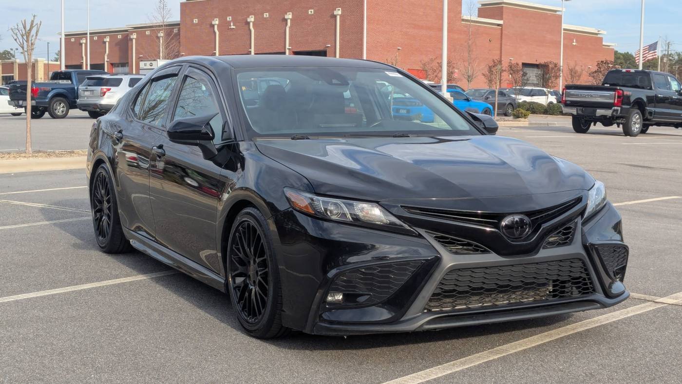 2021 Toyota Camry SE — Sedan — 59,774 mi — Southern Pines, NC