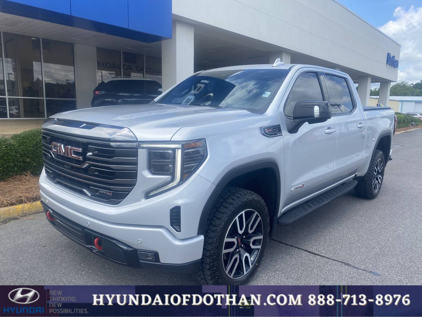 2022 GMC Sierra 1500 AT4 — Pickup Truck — 43,371 mi — Dothan, AL
