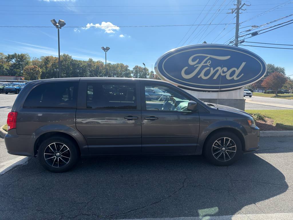 2017 Dodge Grand Caravan GT — Minivan — 115,930 mi — Suffolk, VA