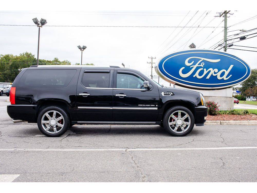 2008 Cadillac Escalade Standard — SUV — 125,129 mi — Suffolk, VA