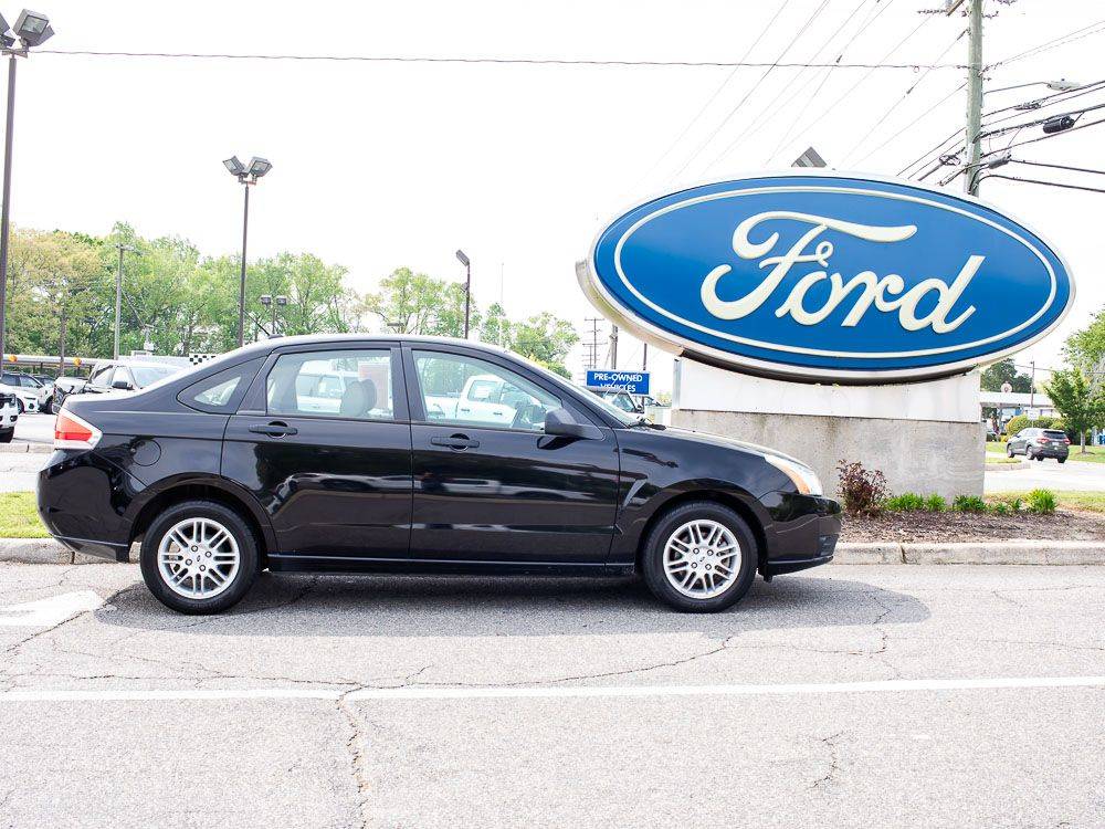 2010 Ford Focus SE — Sedan — 134,134 mi — Suffolk, VA