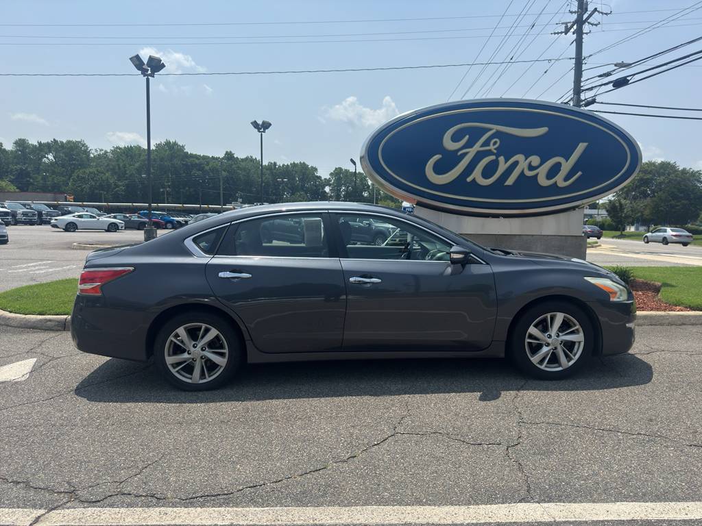 2013 Nissan Altima 2.5 SL — Sedan — 160,899 mi — Suffolk, VA