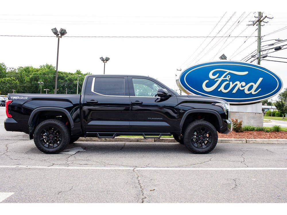 2022 Toyota Tundra Hybrid Limited — Pickup Truck — 25,293 mi — Suffolk, VA