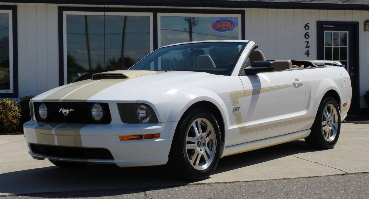 2006 Ford Mustang GT Deluxe — Convertible — 71,908 mi — Wilmington, NC
