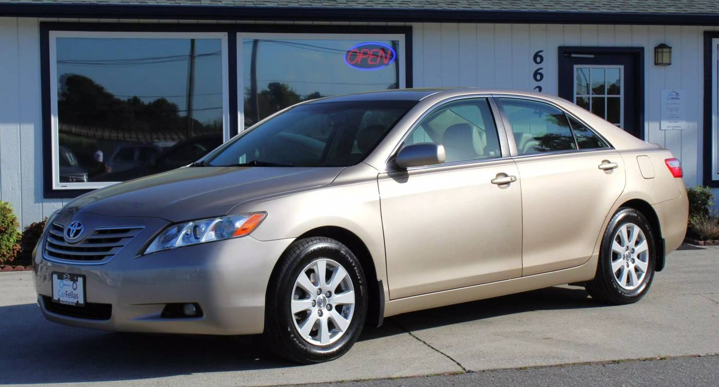 2007 Toyota Camry XLE V6 — Sedan — 131,453 mi — Wilmington, NC