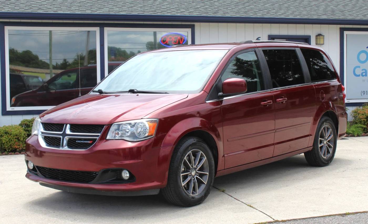 2017 Dodge Grand Caravan SXT — Minivan — 138,628 mi — Wilmington, NC