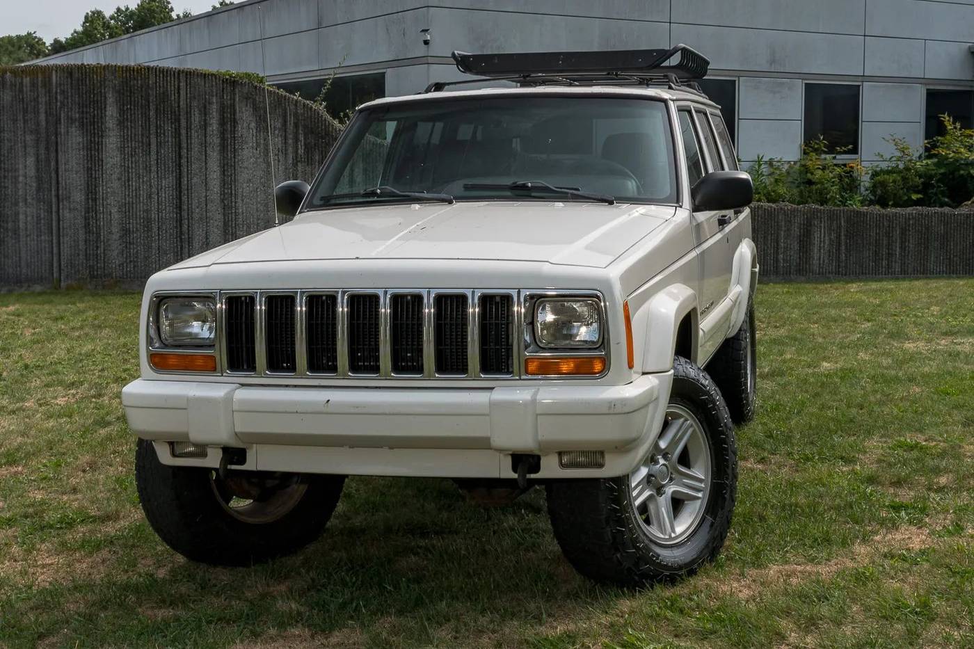 2000 Jeep Cherokee Limited — SUV — 201,000 mi — Shelton, CT