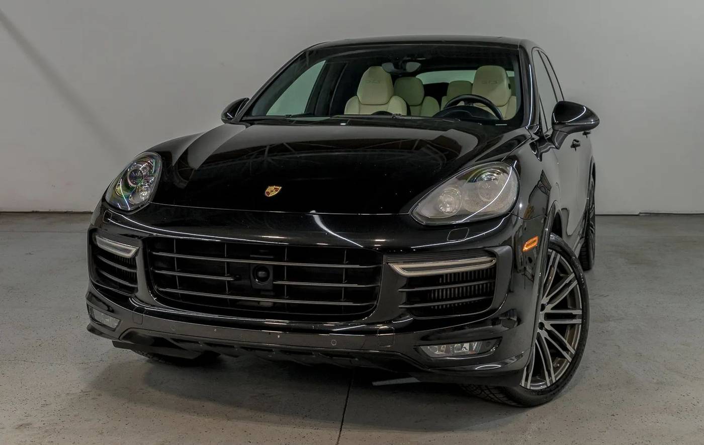 2017 Porsche Cayenne GTS