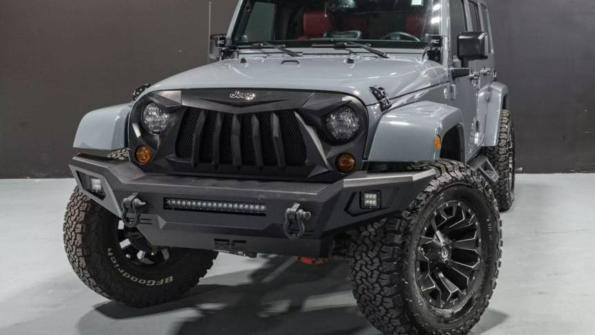 2014 Jeep Wrangler Sahara — SUV — 48,500 mi — Shelton, CT