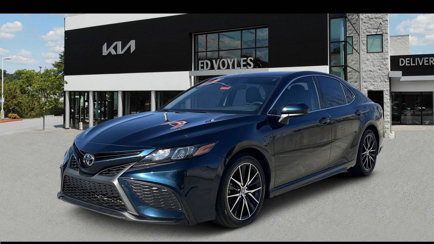 2021 Toyota Camry SE — Sedan — 42,262 mi — Chamblee, GA