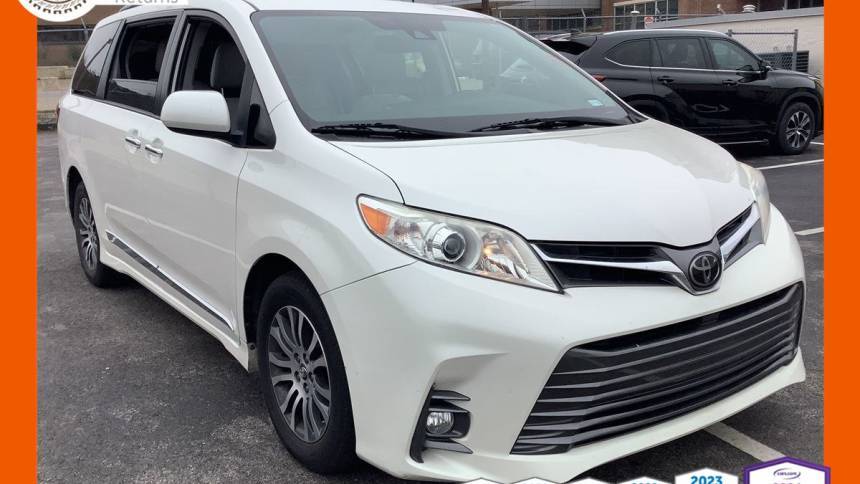 2020 Toyota Sienna XLE Premium — Minivan — 45,488 mi — Dallas, TX