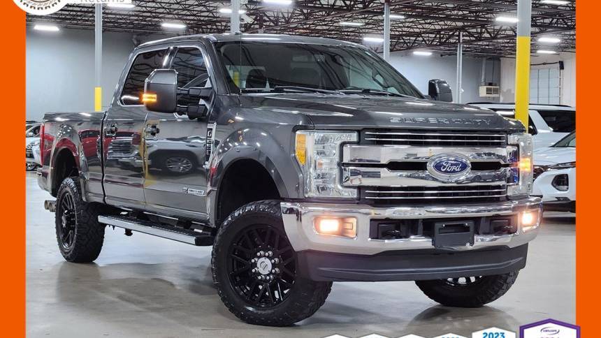 2017 Ford Super Duty F-250 Lariat — Pickup Truck — 143,359 mi — Dallas, TX