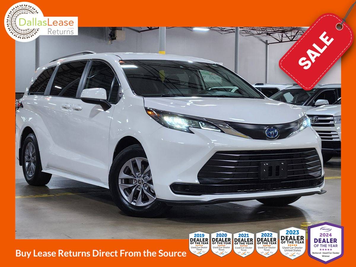 2022 Toyota Sienna LE — Minivan — 70,160 mi — Dallas, TX