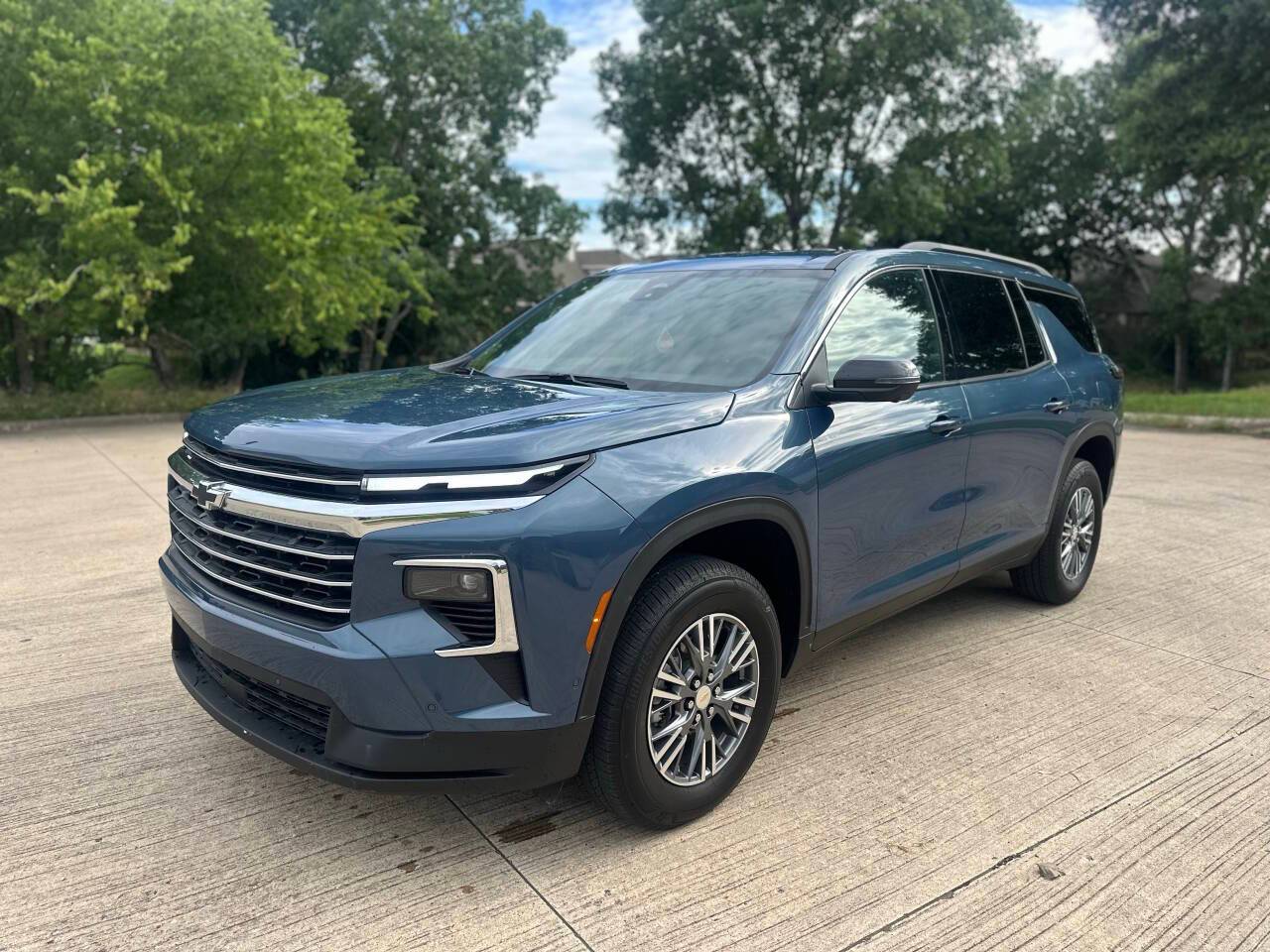 2024 Chevrolet Traverse LT — SUV — 4,850 mi — Euless, TX
