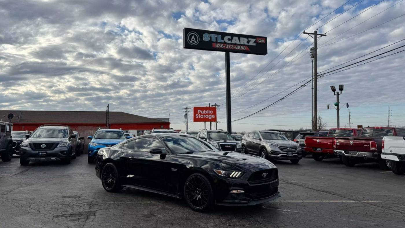 2017 Ford Mustang GT — Coupe — 57,034 mi — Saint Charles, MO