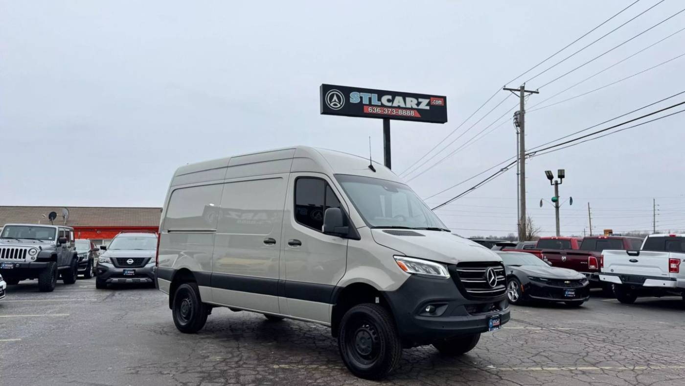 2023 Mercedes-Benz Sprinter Crew Van 2500 — Cargo Van — 184,960 mi — Saint Charles, MO