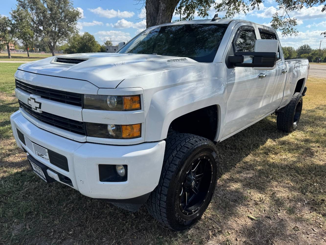 2017 Chevrolet Silverado 2500HD LTZ — Pickup Truck — 209,011 mi — Temple, TX