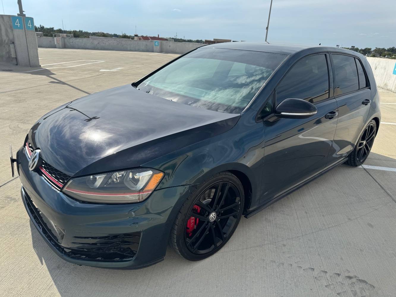 2017 Volkswagen Golf GTI S