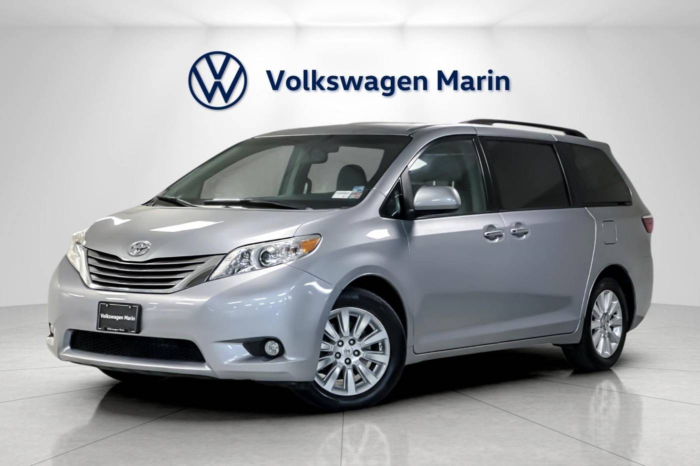 2015 Toyota Sienna Limited — Minivan — 137,940 mi — San Rafael, CA