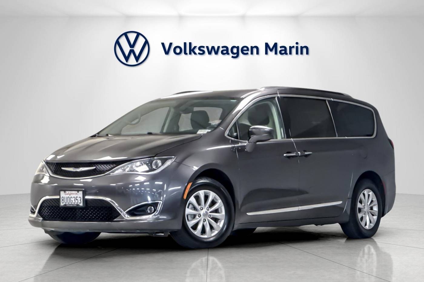 2019 Chrysler Pacifica Touring L — Minivan — 95,396 mi — San Rafael, CA