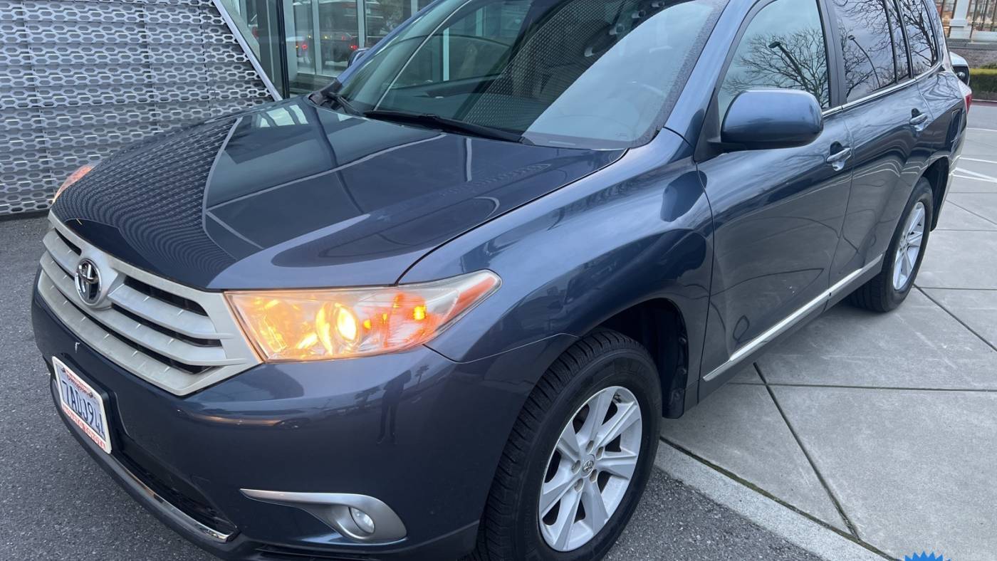 2013 Toyota Highlander Plus V6 — SUV — 149,916 mi — San Rafael, CA