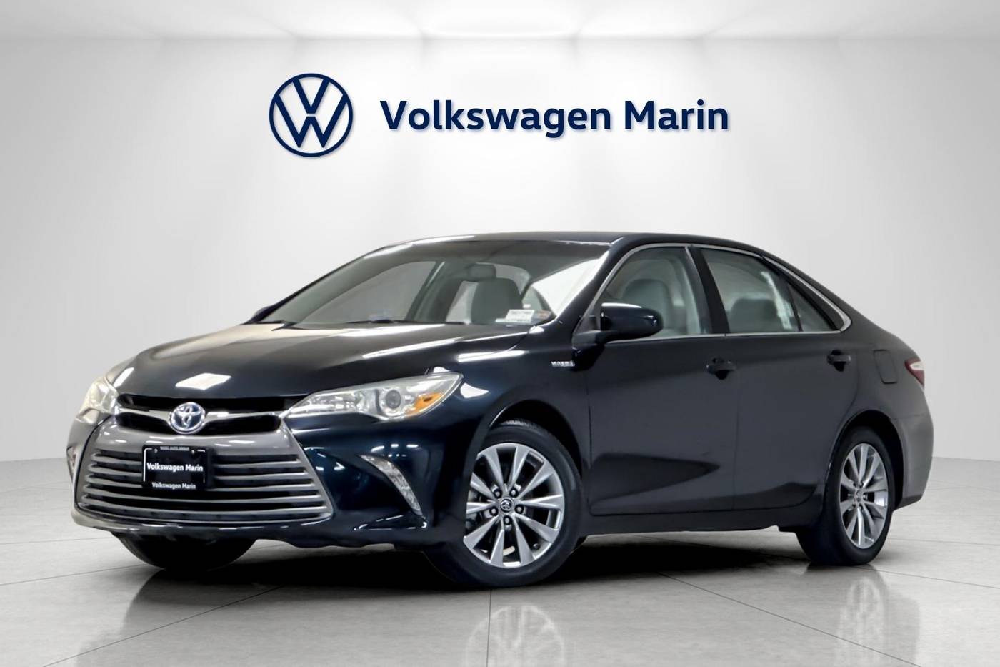 2016 Toyota Camry Hybrid LE — Sedan — 71,127 mi — San Rafael, CA