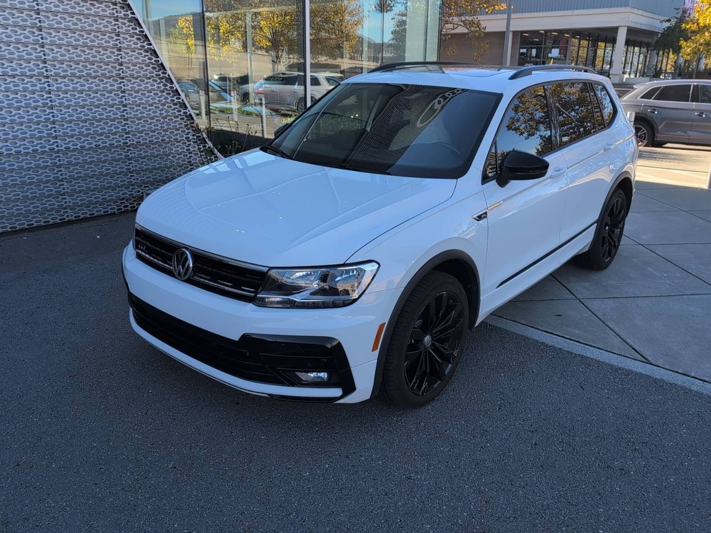 2021 Volkswagen Tiguan SE R-Line Black — SUV — 29,016 mi — San Rafael, CA