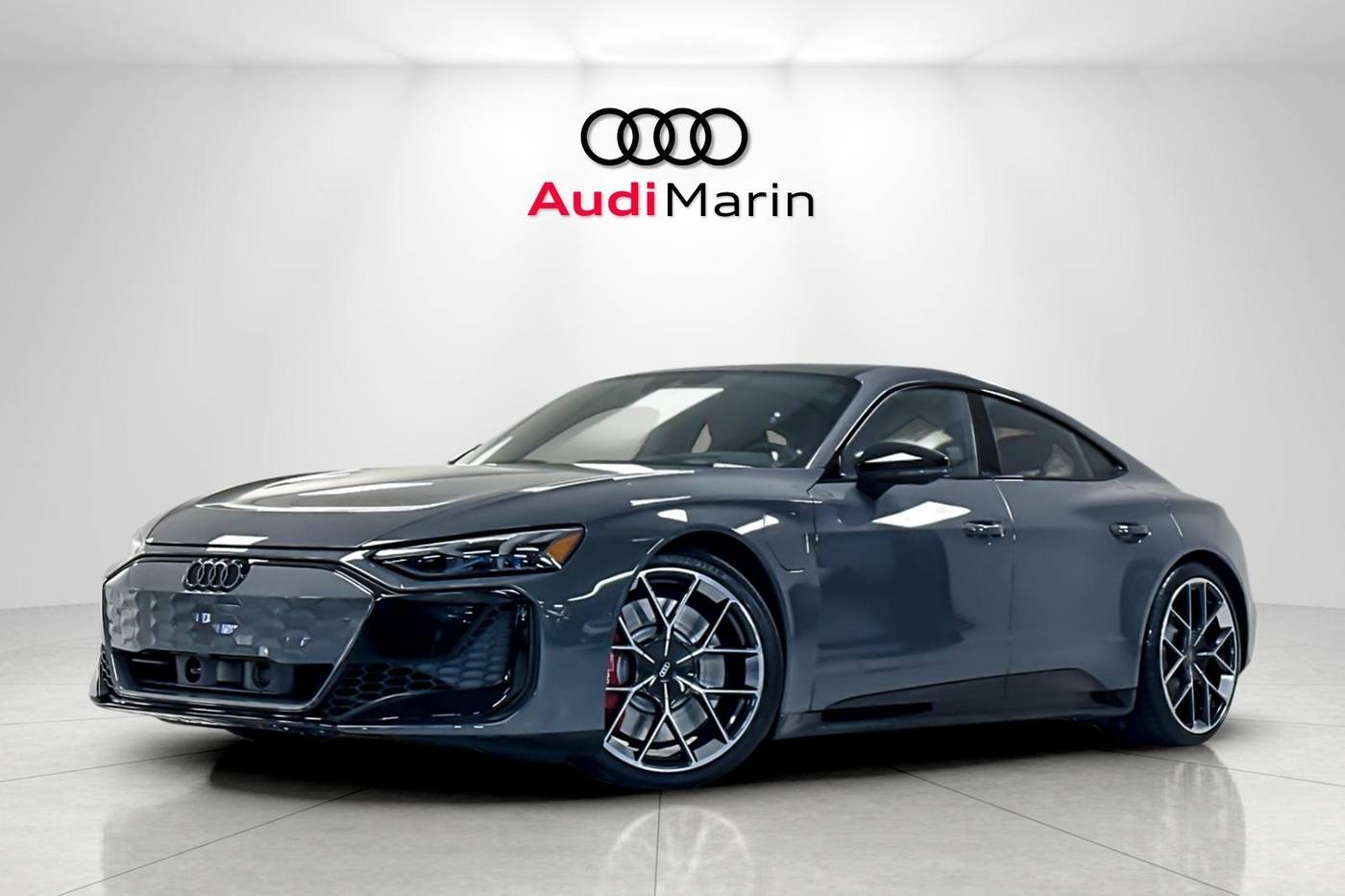 2025 Audi RS e-tron GT Review | Pricing, Trims & Photos