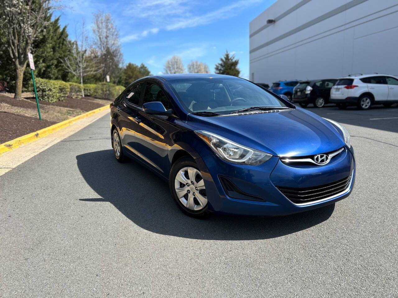 2016 Hyundai Elantra SE — Sedan — 119,111 mi — Sterling, VA
